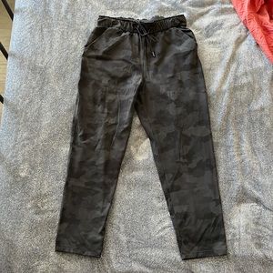 Lululemon joggers